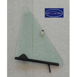 Vetro deflettore dx Fiat...